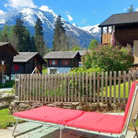 Heimeliges Walliserhaus Fiesch Exteriör bild